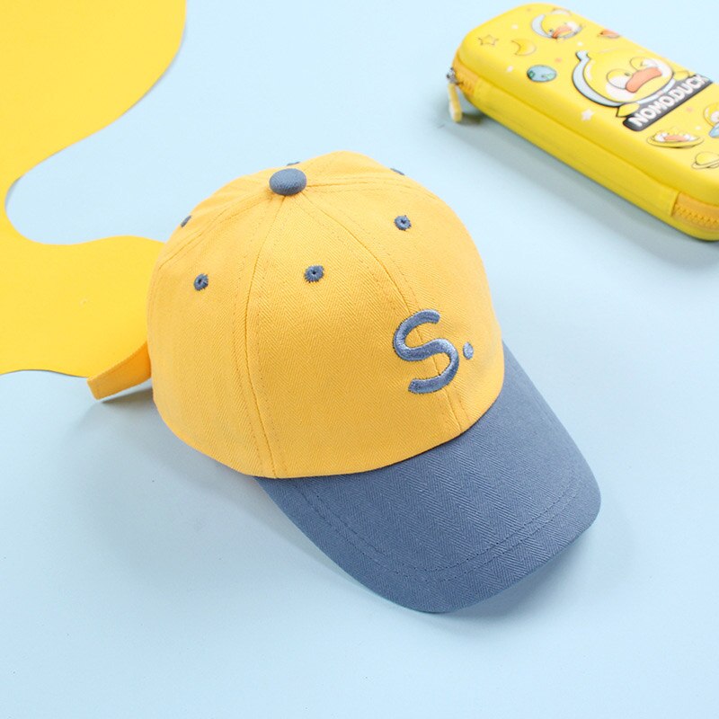 Gorra de béisbol con letras para niños y niñas, gorro de béisbol con letras de coreana, ajustable, para deportes al aire libre, de 1 a 4 años: yellow