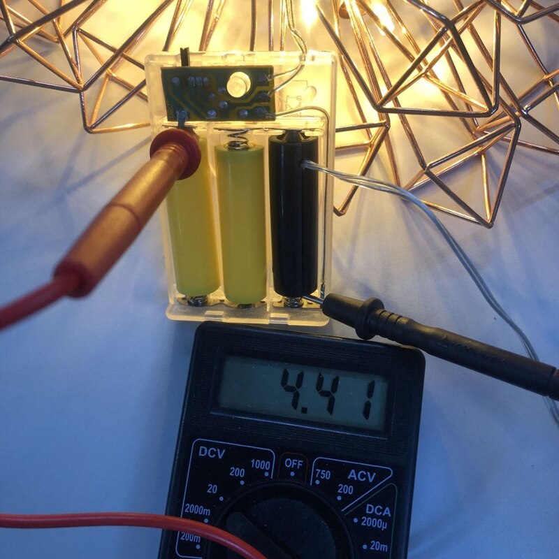 AA AAA Batterieliminator US UK Kontakt - DC 4.5V 800mA Strömadapter - 3m Kabel - EU/US/UK Kontakt