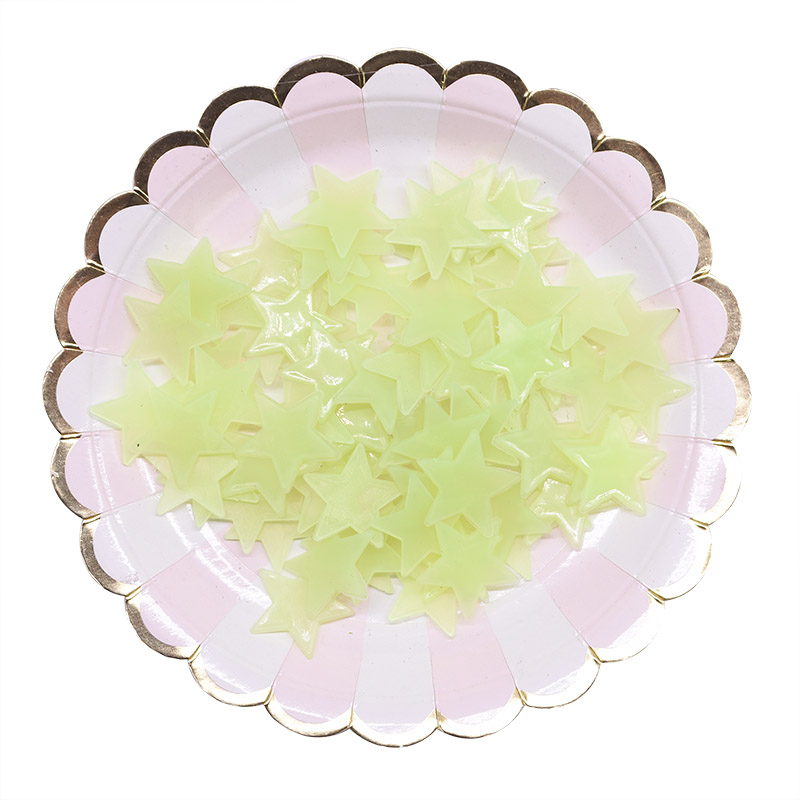 100 pcs/lot 3cm lumineux étoiles Stickers muraux lueur dans le noir étoile autocollant Fluorescent décalcomanies pour bébé chambre maison 3D mur décor: Light Yellow