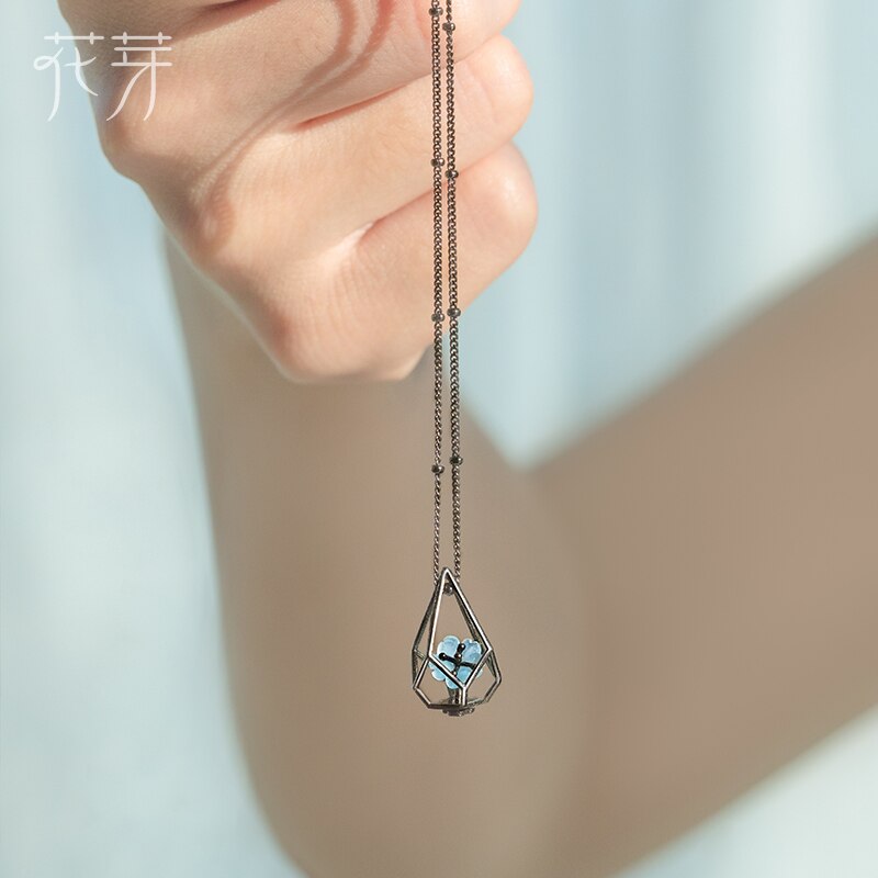 Thaya Blauwe Bloem Terrarium Collier Black S925 Silver Blue Crystal Bloem Hanger Ketting Elegante Sieraden Voor Vrouwen