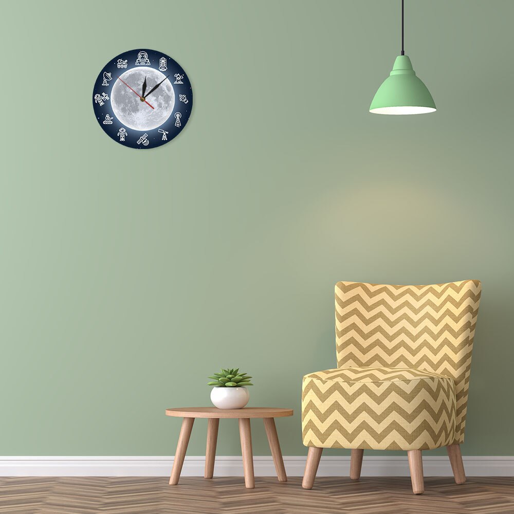 Outer Space Astronaut Modern Wall Clock Space Travelling Round Time Clock Wall Watch Scientist Dreamer Galaxy Wall Decor