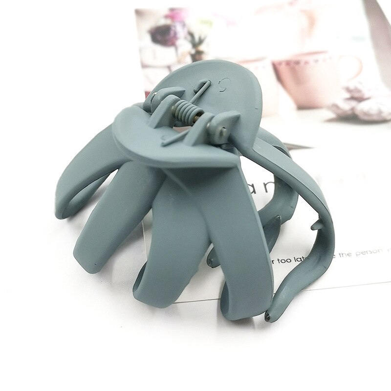 Kvinder stor størrelse hårspænder enkel mat hårspænde dame ensfarvet krabber klemmer hårstyling tilbehør korea stil: Blålig grå
