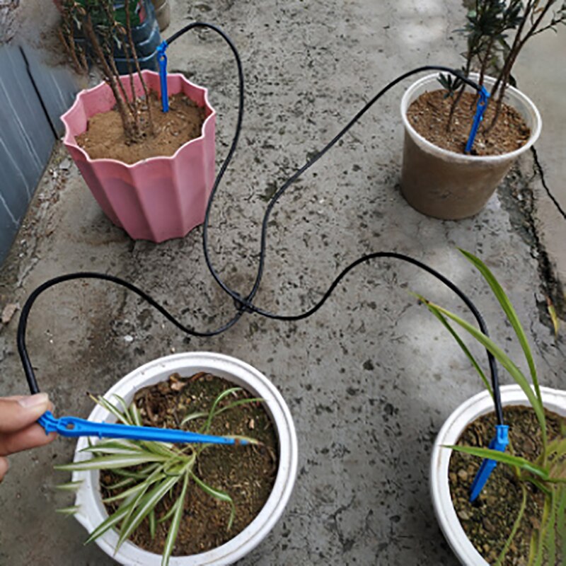 1Pc Greenhouse 2/4 Way Arrow Dripper Garden Agriculture Micro Irrigation System 50cm Emitter Curved Arrow Dripper