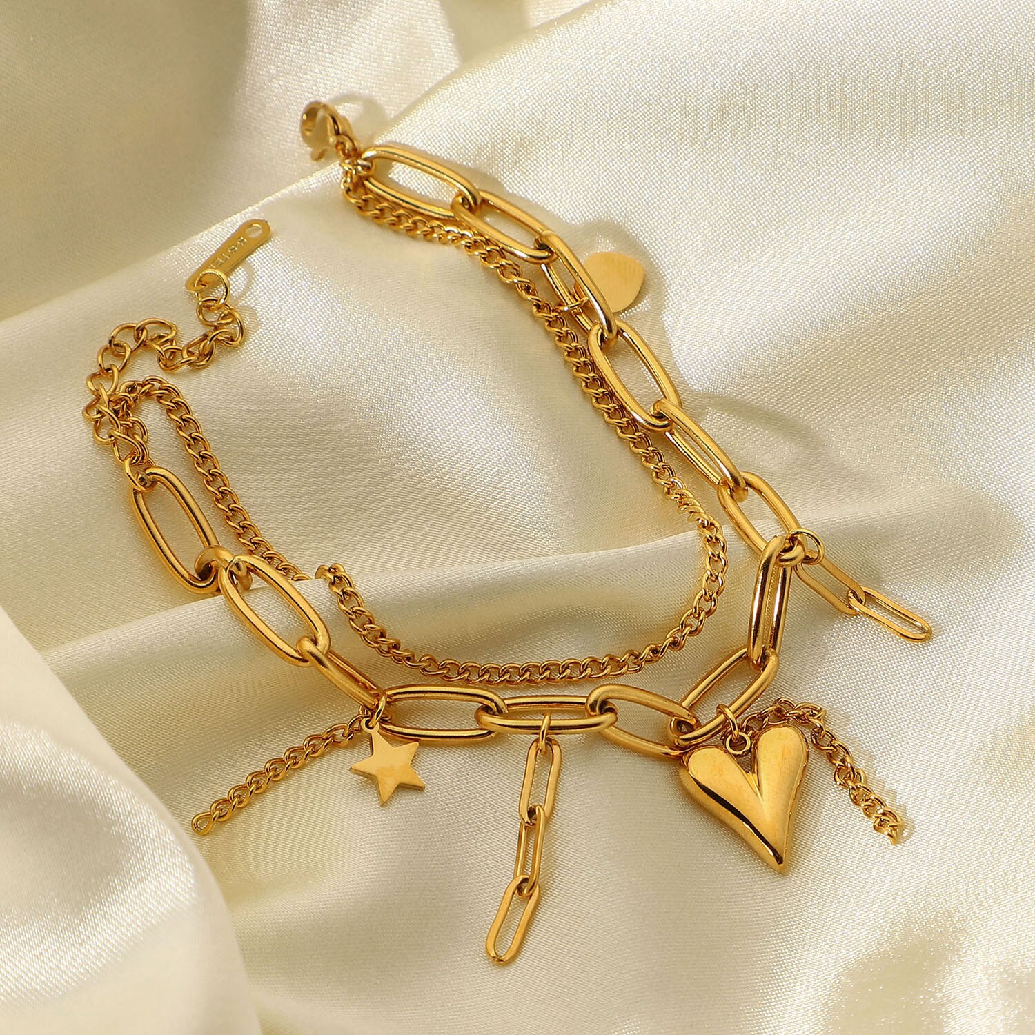 Mehrreihige armbänder aus kubischem edelstahl mit Stern und herzmotiv für damen, quadratische gliederketten, metallschmuck in Gold, freundin