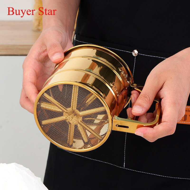 Goldene Manuelle Edelstahl Mehl Sieb Backen Gebäck Werkzeuge haltbar Backformen Zucker Shaker metall Gittergewebe Sieb tasse Küche Gerät