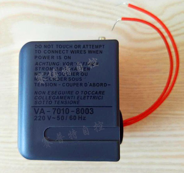 Electric two way valve solenoid valve central air conditioner fan coil electric valve VA-7010-8003