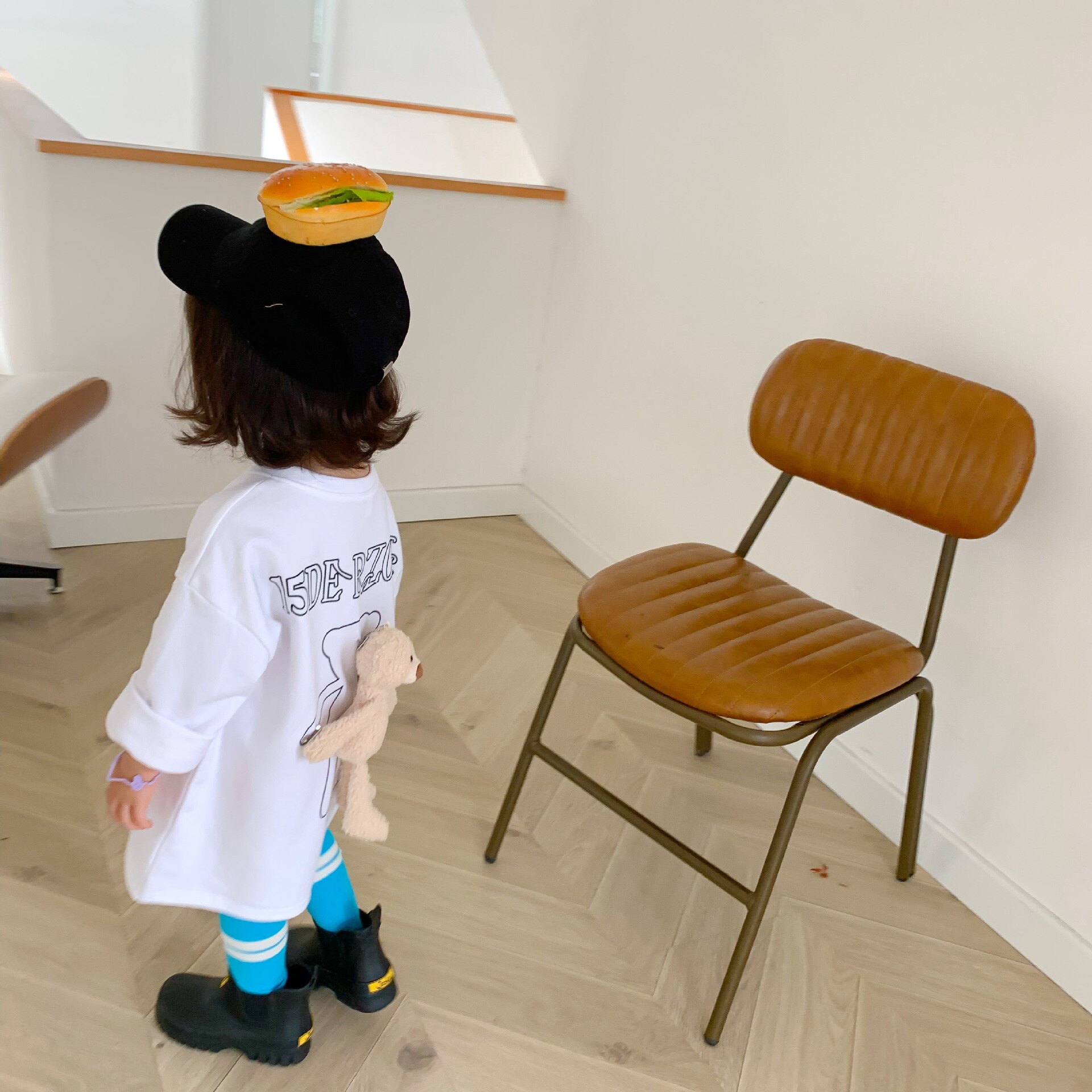 Herfst Meisjes Met Lange Mouwen Katoenen T-shirt Kids Bak Beer Tops: WHITE / 4T