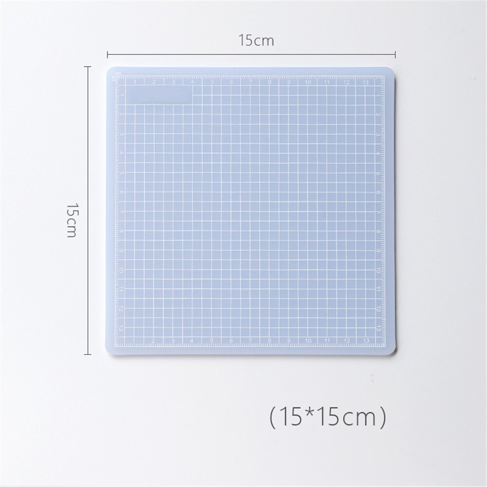 Multi-Size Translucent PVC Cutting Mat Patchwork Cut Pad Tools Durable DIY Handmade Self-healing Cutting Plate Carving Art Tool: 15x15cm