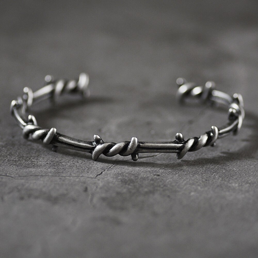 Men's And Women's Bangle Open Thorn Line Geometric Bracelet Open Sleeve Barbed Wire Bracelet: silver