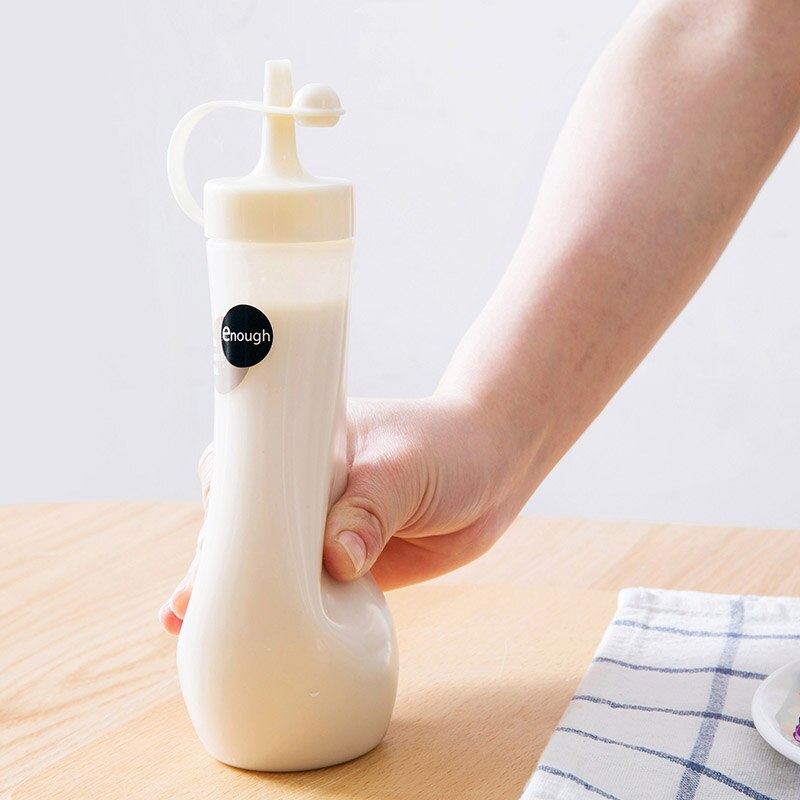 Japanese Style Oil Kettle Home Condiment Bottle Kitchen Soy Sauce Sesame Oil Bottle Small Size Plastic Viniger Bottle