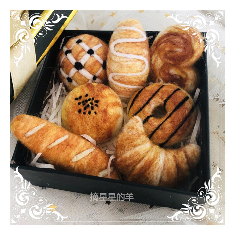 Bread wool needlepoint kit wool felt needle felting pendant craft needlecraft DIY handmade