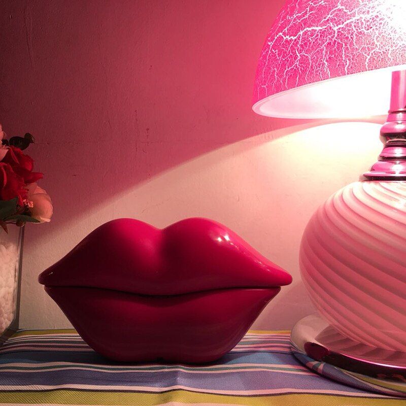 Lips Telephone Novelty Red, Pink, Rose Red Mouth Lip Shaped Phone Landline Desk Corded Phone for Home Hotel Office Decoration