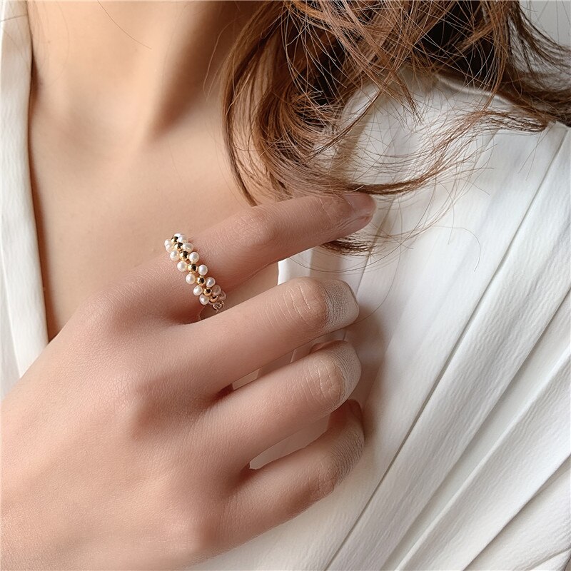Anillo de perlas barroco Natural de AOMU, anillo elástico Retro japonés a la Ins para mujer, anillo Waven ajustable