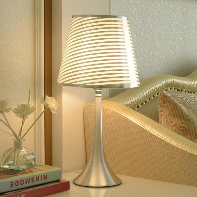 110V-240V Moderne Bedlampjes Led Bureaulamp Met E27 Lamp Tafel Lampen Voor Slaapkamer Studie Decor woonkamer Verlichting Wit Licht: Style Please Note