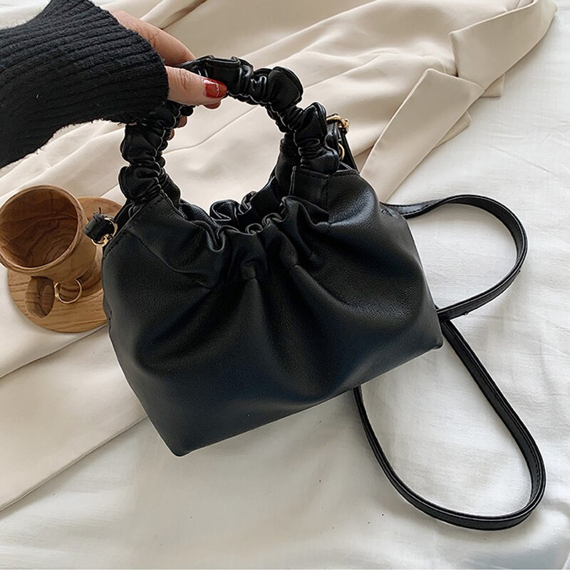 Retro Tassen Vrouwen Lederen Koppelingen Vrouwen Vintage Ruches Schouder Messenger Tassen Voor Vrouwen Handtas En Portemonnees Vrouwelijke Hobo: Black handbag