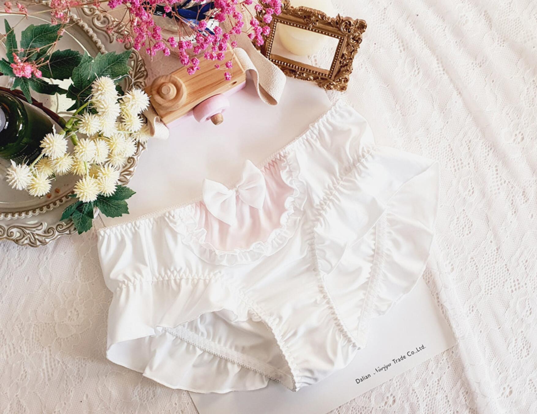 Bragas de seda de leche para dama, ropa interior femenina de Lolita Kawaii con volantes, fotos reales M L, 2022, 100%: White / L