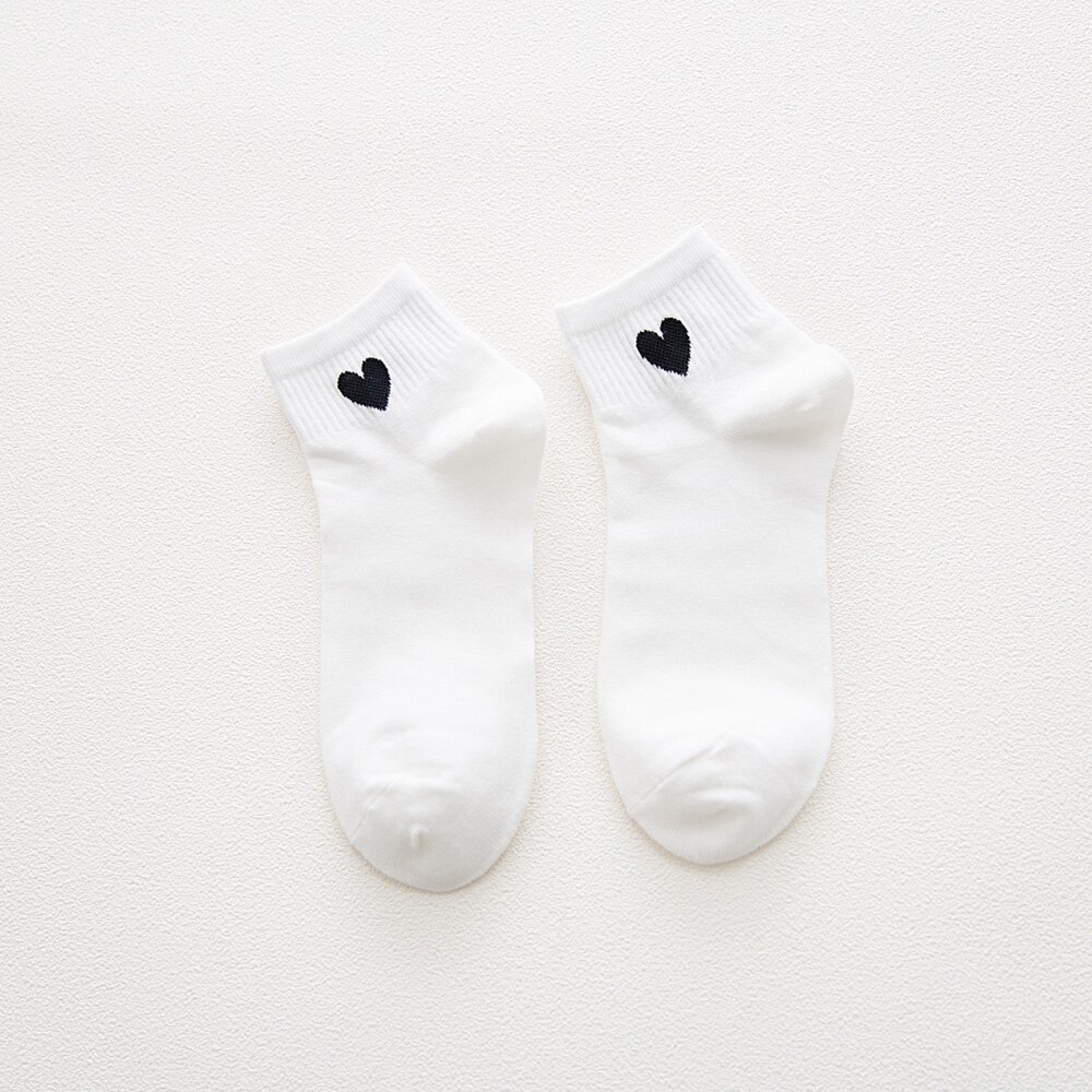 Japanese Women Socks Cotton Novelty Love Heart Pattern Cute Socks Ladies Hiphop Sports Cool Socks Harajuku Accessories: short black heart