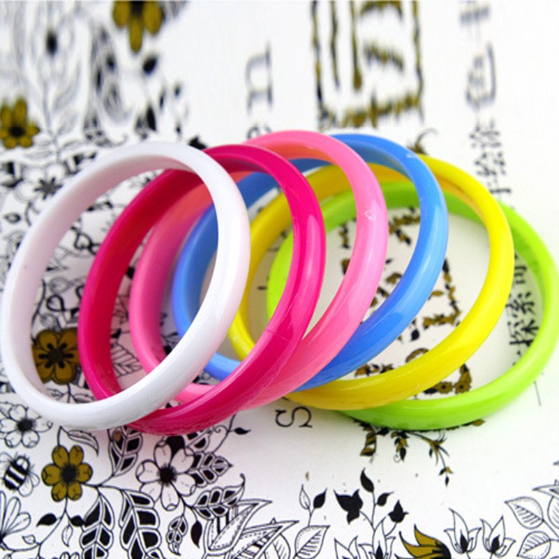 12 pz/lotto braccialetti di plastica colorati alla moda per bambini ragazze colore della caramella accessori per gioielli di moda regalo tutto'ingrosso