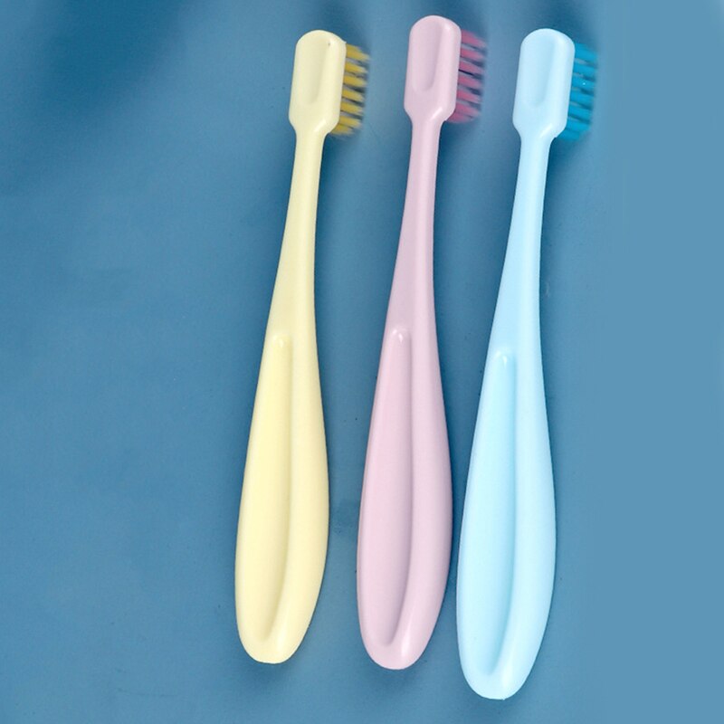 Cepillo de dientes de silicona de cerdas suaves para bebés, bonito cepillo de dientes de entrenamiento para niños, cepillo de dientes para cuidado Dental para bebés