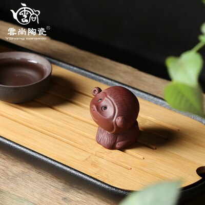 Yixing te kæledyr lilla ler sød abe håndlavet lilla mudder klar cement stjernetegn te ceremoni tilbehør te bord dekoration