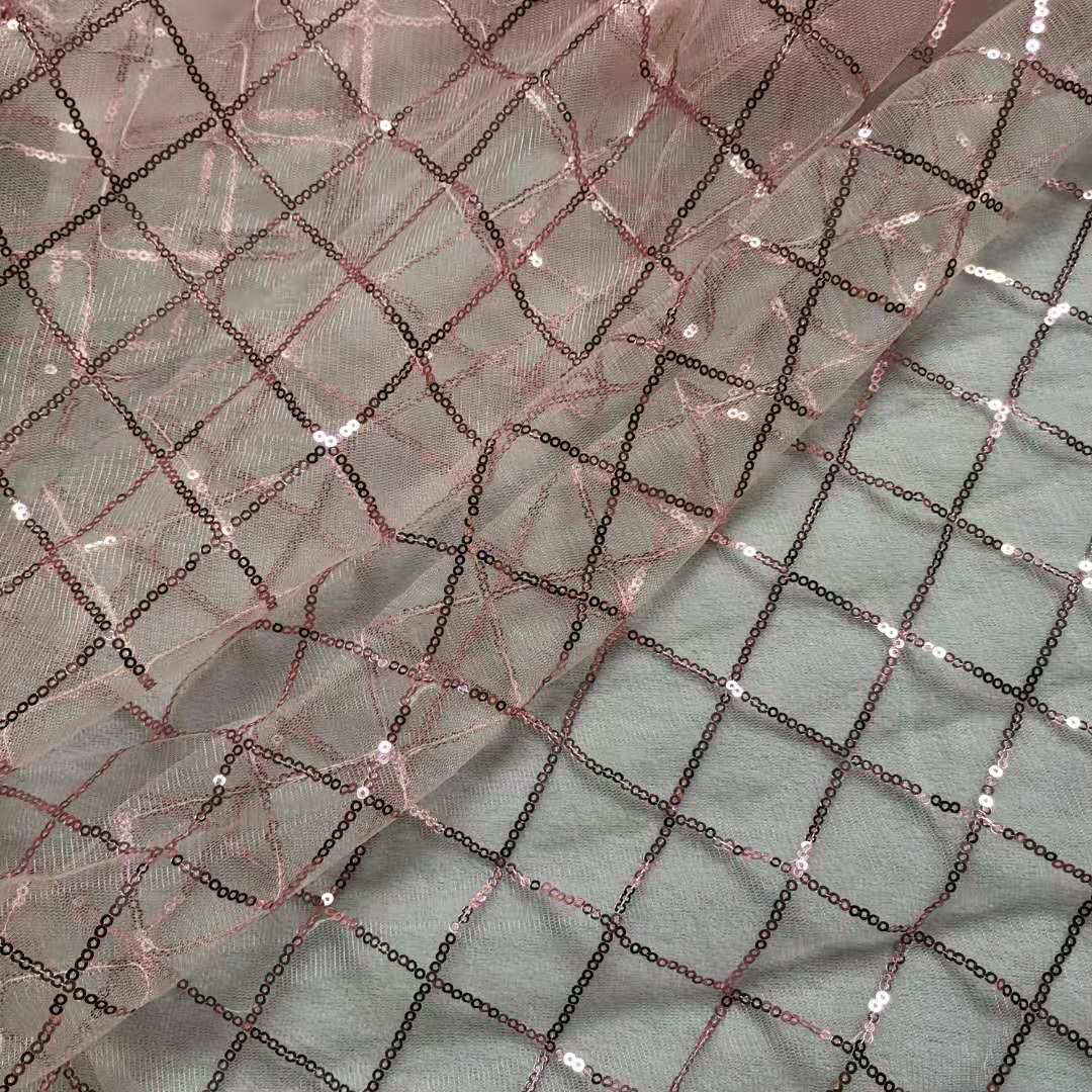 Tkanina zdobiona cekinami w kracie rękojeść koronkowa cekinowa haftowanie rękodzieło moda suknia ślubna DIY damska tkanina siateczkowa tkanina