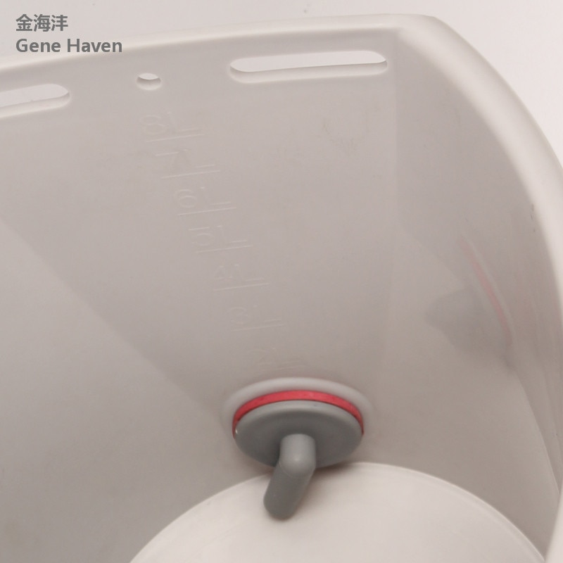 8L feeding milk bucket for feeding calf or calves