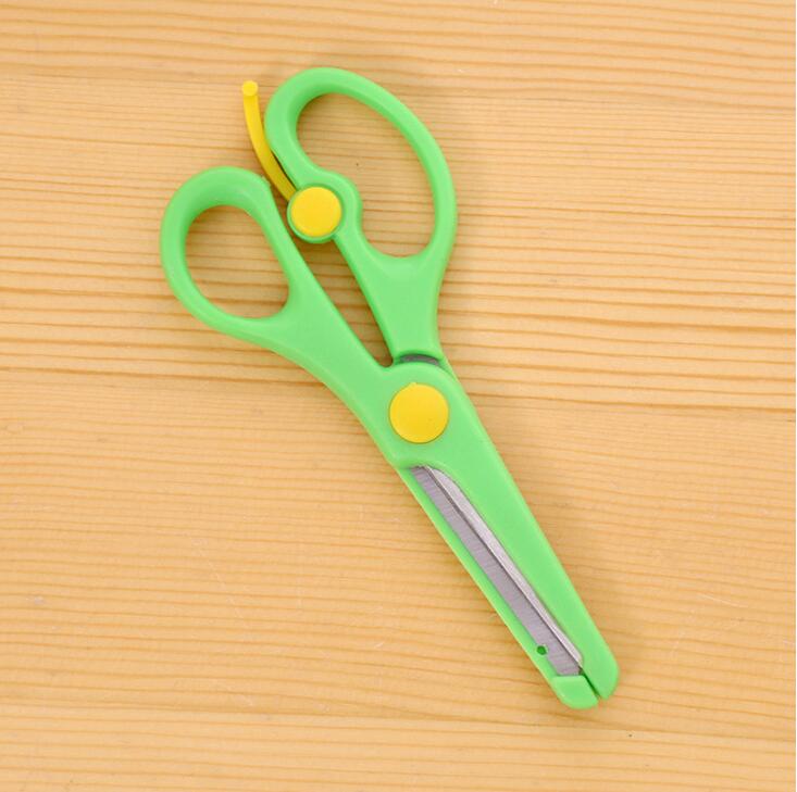 Sharkbang Small KidsHandmade Scissors Students DIY Card Photo Pattern Cutting Scissors School Children Stationery: Green