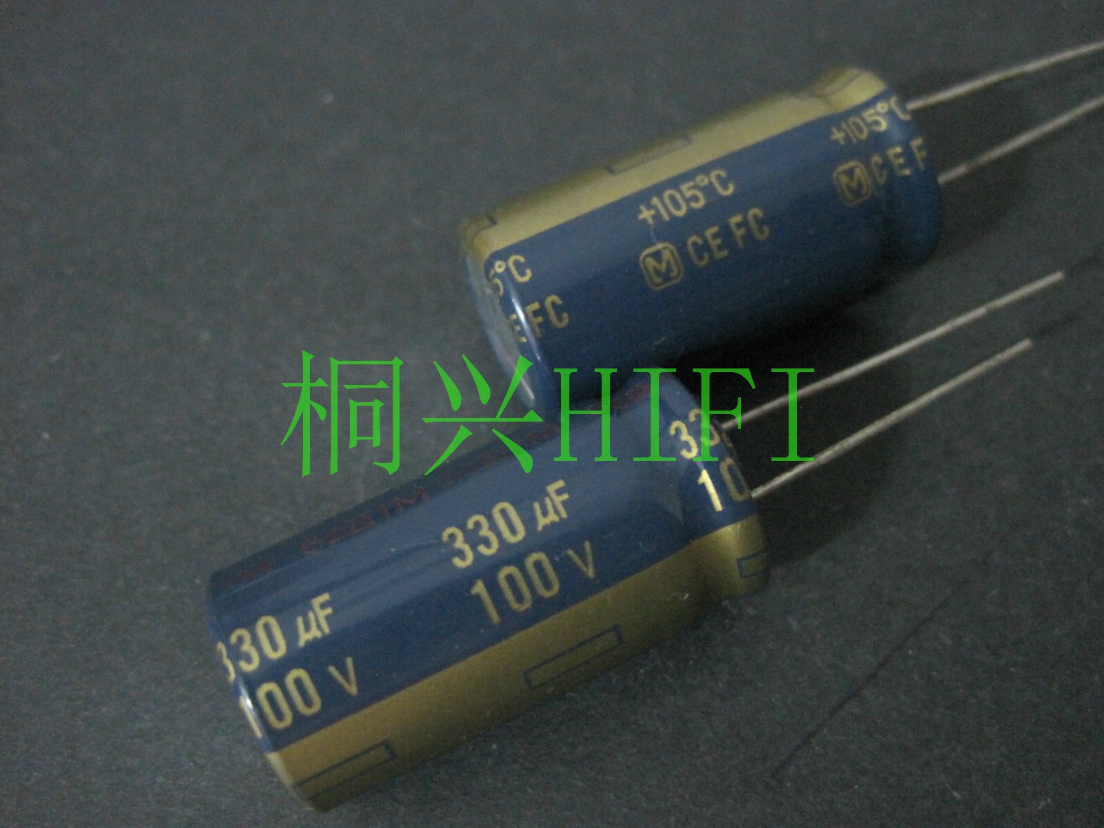 Lotto 10 Condensatori Elettrolitici 100V 330uF 13x25mm – Radiali, ±20%, 105°C