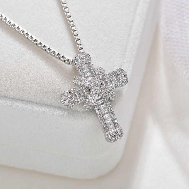 Retro Classic Shiny Crystal Cross Necklace for Women Cubic Zirconia Cross Choker Pendants Female Religious Jesus Jewelry