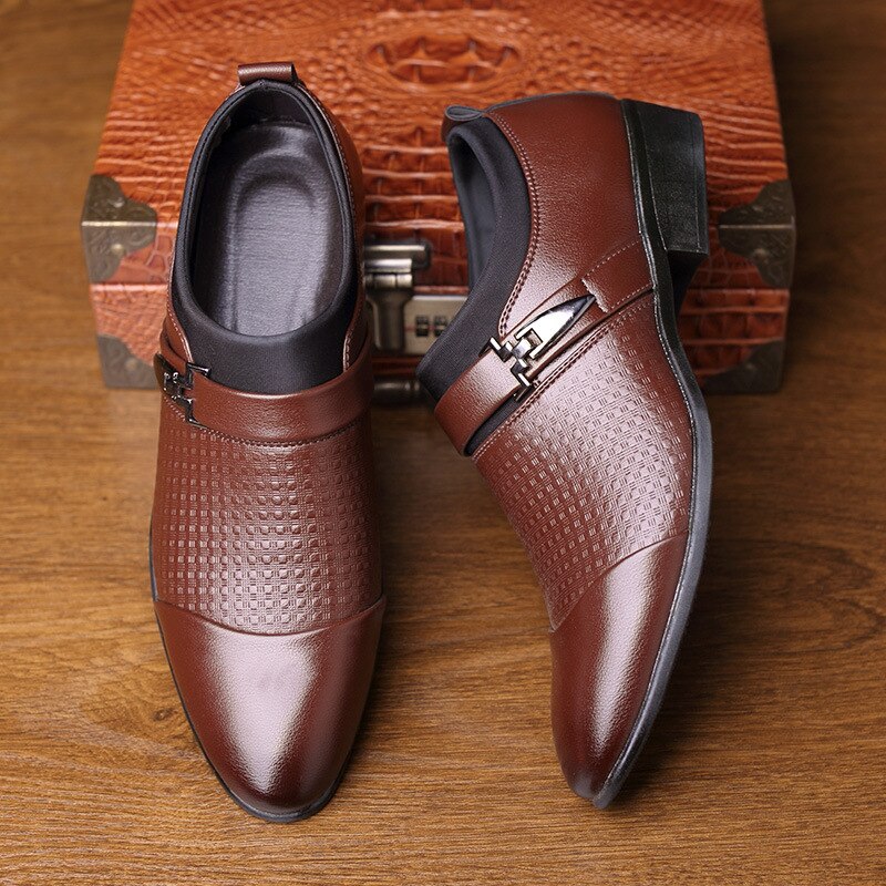 Scarpe da uomo in pelle autunno Slip On Flats Oxford Business Office scarpe da sposa formali punta a punta scarpe da uomo in pelle 669