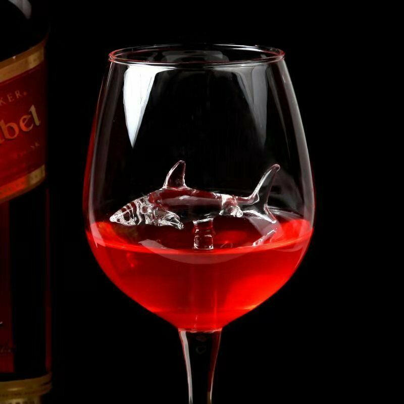 Red Wine Glass Built-in Shark Goblet Crystal Glass Dinner Decorate US Glass Drinkware