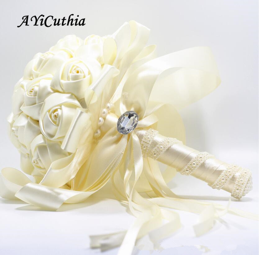 AYiCuthia Zijde Bruidsboeket Bruids Bloemen Ivoor Rose Bruidsmeisje Bloemen Kunstmatige Bruidsboeketten Voor een Bruiloft S109a: Ivory