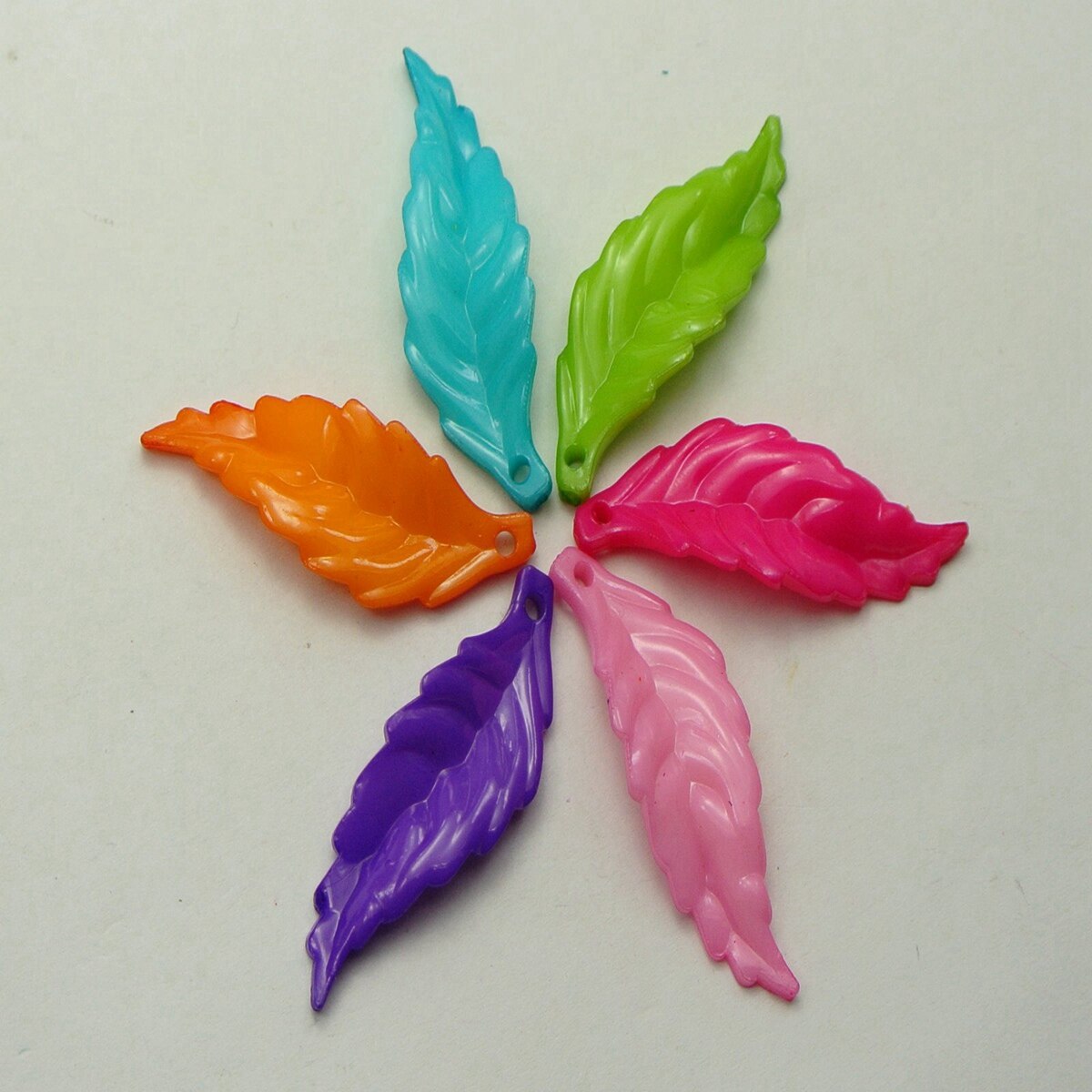 Craft DIY Mixed Color Acrylic Leaves Flower Petals Charm Pendants Various Shape: 50PCS 40X14mm