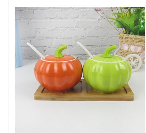 Ceramics pepper pattern seasoning box tank salt can cute vegetables Exterior oil tank kitchen utensils seasoning bottle: K