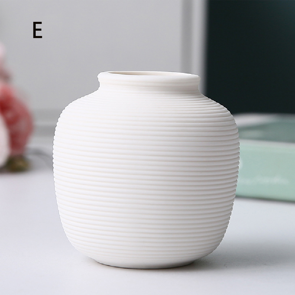 Malé keramické vázy, jednoduché bytové dekorácie, dekorácie do obývačky, kvetináče na suché kvety, ručné práce, hydroponické vázy: Námornícka modrá