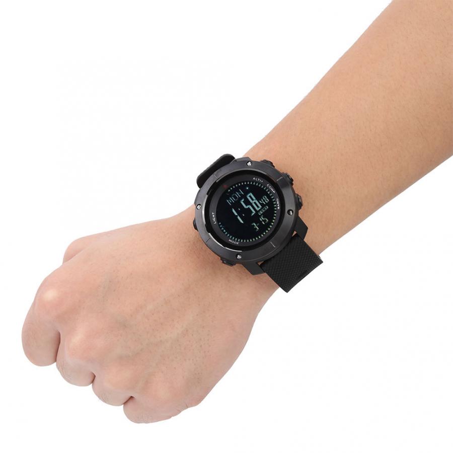 SUNROAD hommes Sports de plein air montre numérique intelligente avec altimètre baromètre réveil boussole thermomètre Altitude tendance