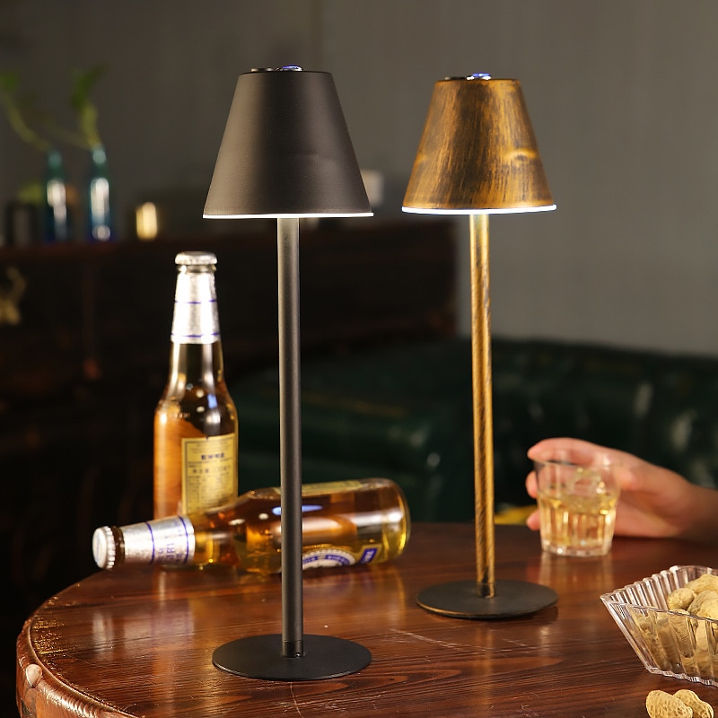 Nordisk jern skrivebordslampe ledet ta på dimming metall øyebeskyttelse bordlampe Kunst atmospher bar restaurant hotell soverom lys