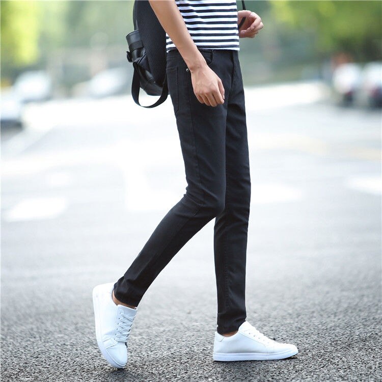 Męskie jeansy dzikie nogawki do kostek cienkie proste workowate spodnie rekreacyjne z dziurami spodnie jeansowe męskie wszystkie mecze stylowe Streetwear: black / S