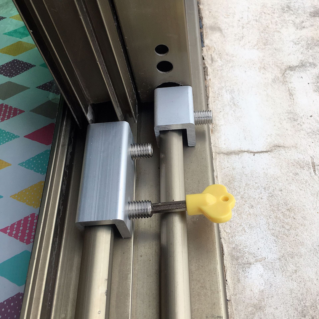 Adjustable Sliding Window Lock Aluminum Window Door Frame Security Lock with Key for Home Office