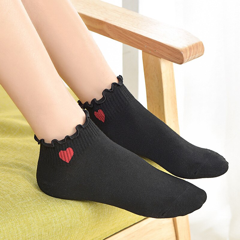 women cotton cusual White Black socks Girls cute crimped ankle socks Stripes Dots Heart short Socks 34-40