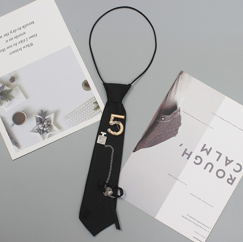 Dames nr. 5 zwarte kraag stropdassen Lady Cool Personality Trend decoratieve geruite vlinderdas: Default Title