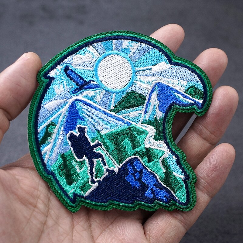 Bergbeklimmen Size:8.6X8.1Cm Patches Borduren Applique Strijken Naaien Levert Decoratieve Badges Voor Kleding Blauw