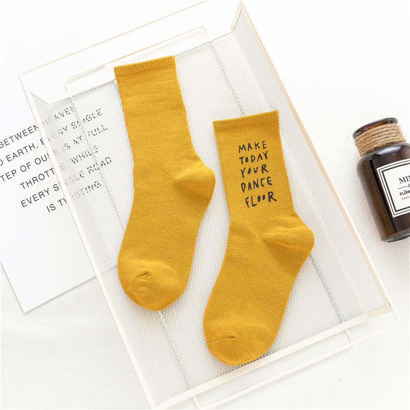 20 spring and autumn pure cotton women's middle tube socks high top letter stamping personality street style women's s: yellow