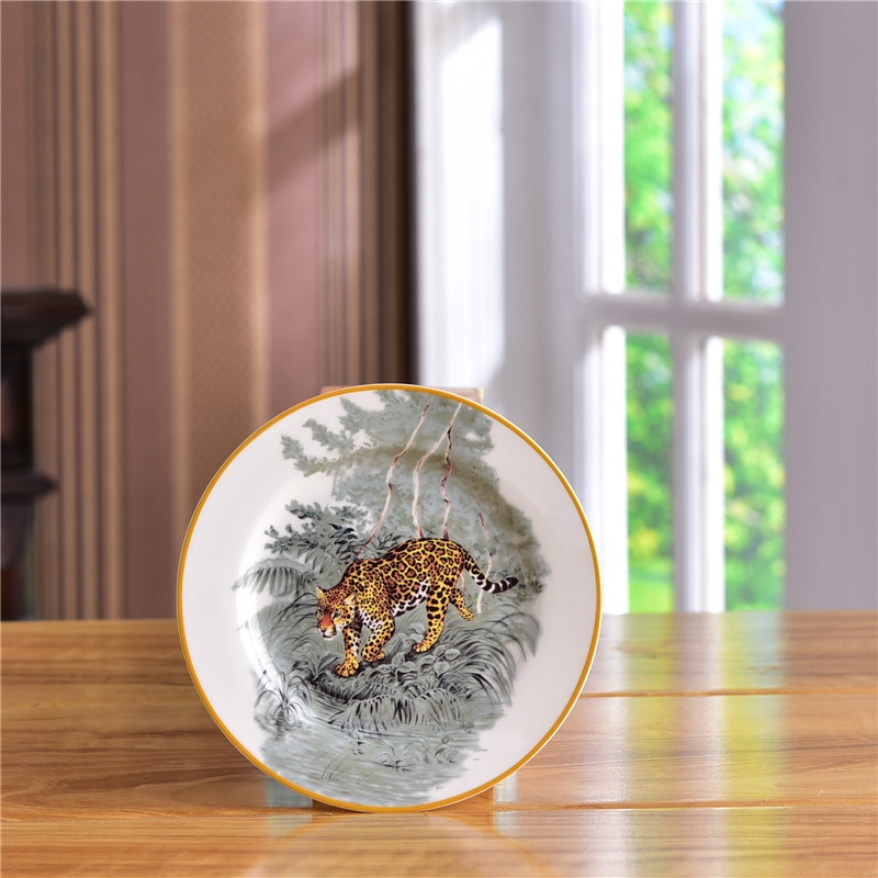 Porcelaine de luxe équatoriale Jungle assiette céramique animaux plats à collectionner vaisselle tigre tasse gâteau support plateau Europe décor à la maison