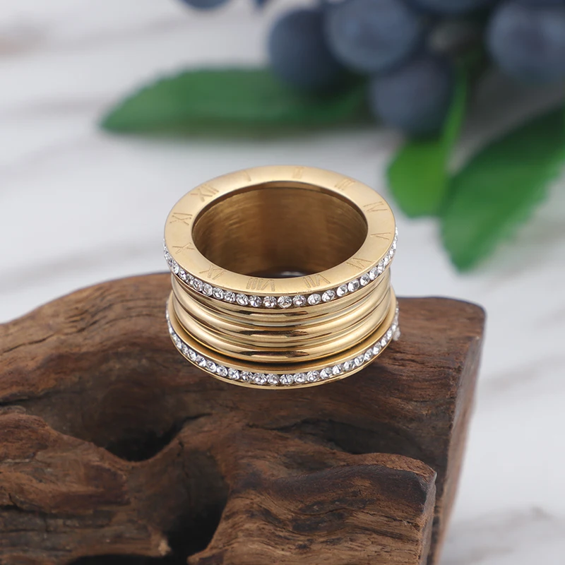 Anillos grandes elegantes de acero inoxidable para Mujer, anillo de circón brillante con alfabeto romano, Anillos gruesos para Mujer, joyería para y boda de lujo