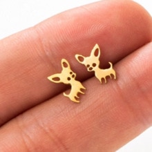 Mini pendientes de acero inoxidable con forma de Chihuahua para mujer, aretes pequeños con forma de Animal, color dorado, a la , accesorios de joyería