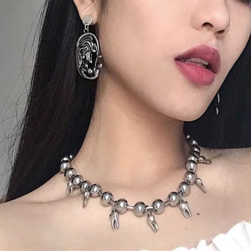 Hip Hop Primitive Teeth Shape Pendant Necklace Metal Punk Rock Cool Party Unique Tooth Choker Necklace Trendy Women Jewelry