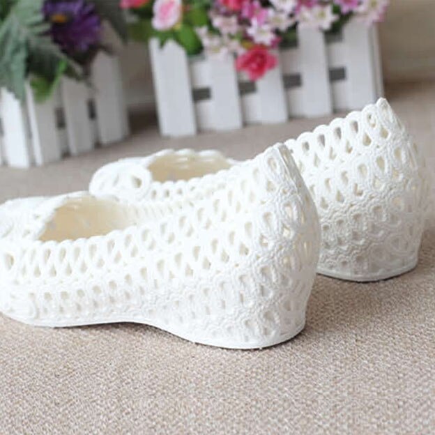 Sandalias de gelatina, sandalias con cuña de plástico blanco de verano para mujer, zapatos blancos pequeños, zapatos cómodos de enfermera, zapatos de trabajo para madre