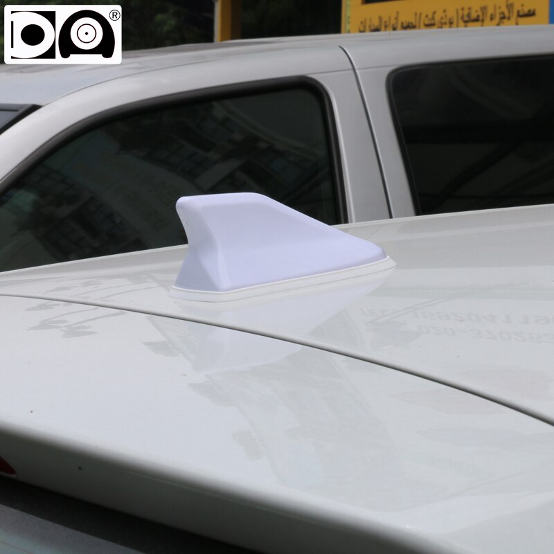 Alerón con forma de aleta de tiburón para coche, antenas de radio de coche especiales, señal más fuerte, pintura de Piano para Toyota Auris