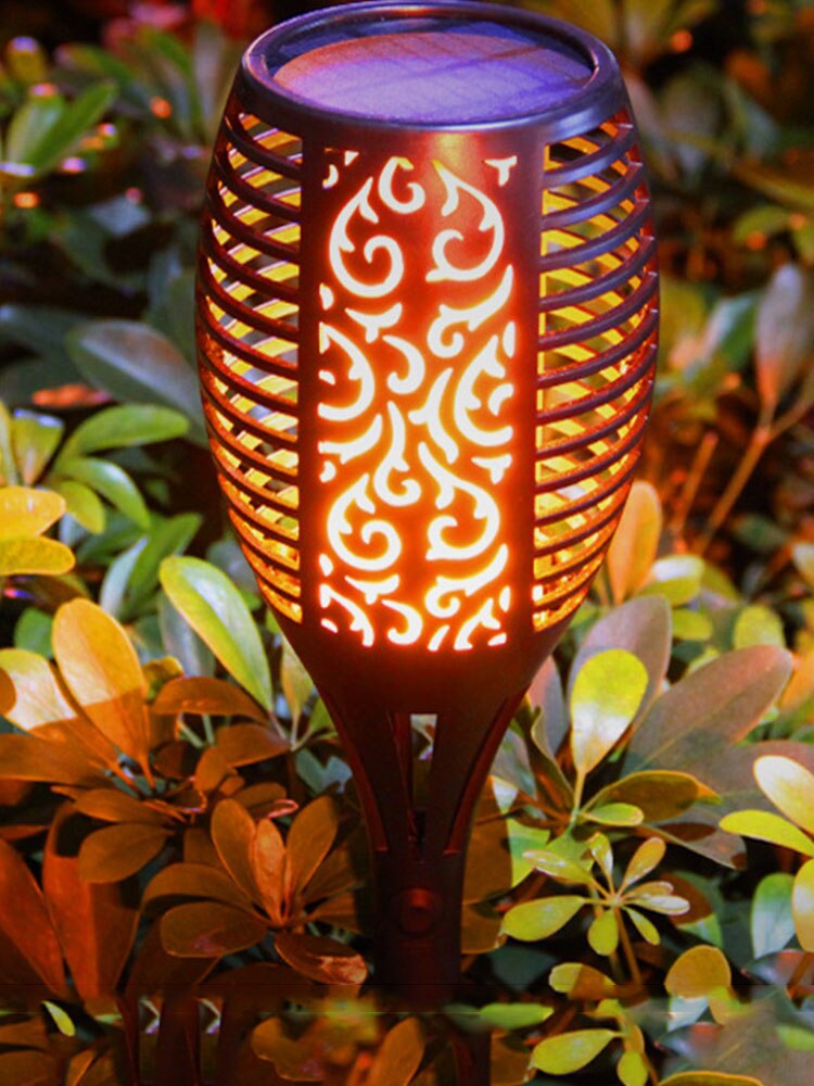 Solar Flame Lights Outdoor Led Tuin Effect Pathway Oprit Flickering Zaklampen Lampen Waterprof: 96 LEDS